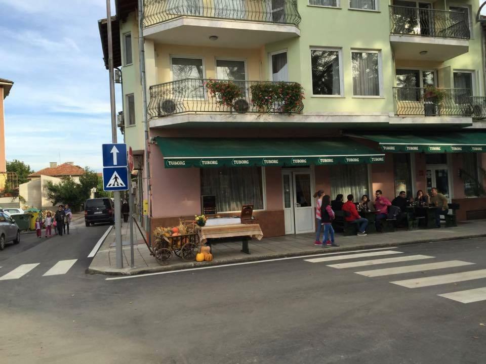 Family Hotel Odessa Sevlievo Luaran gambar