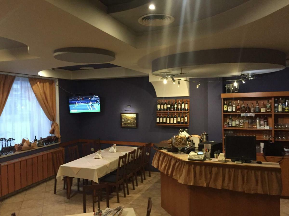 Family Hotel Odessa Sevlievo Luaran gambar
