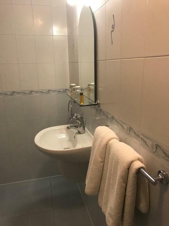 Family Hotel Odessa Sevlievo Luaran gambar